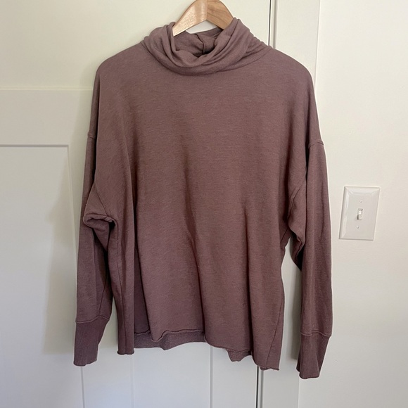 Aerie oversized turtleneck - Picture 1 of 9